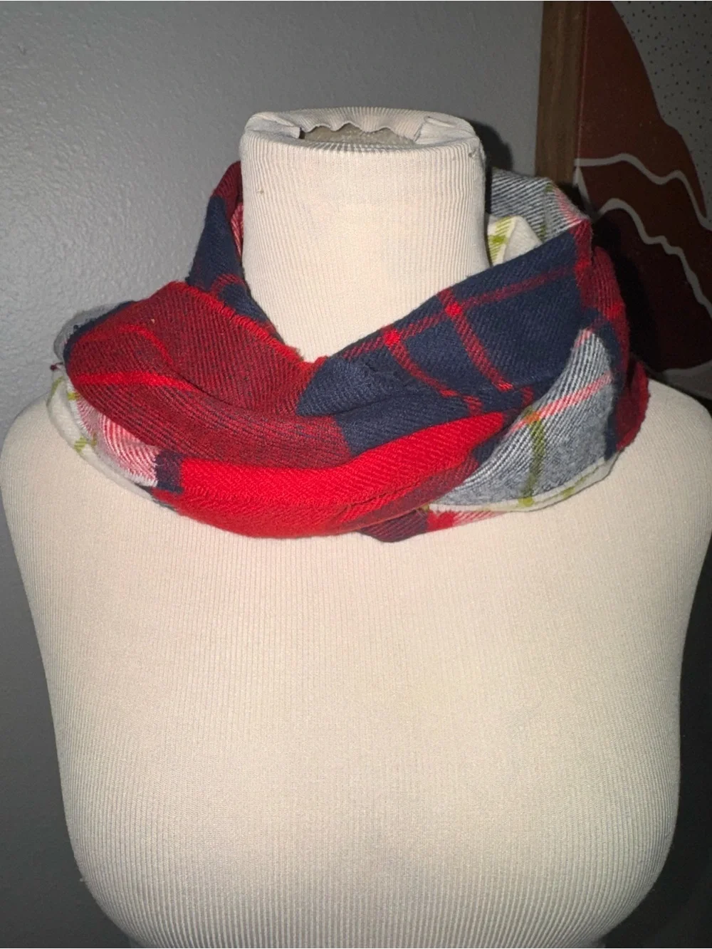 Red 100% cashmere plaid hand tailored scarf. -Germany